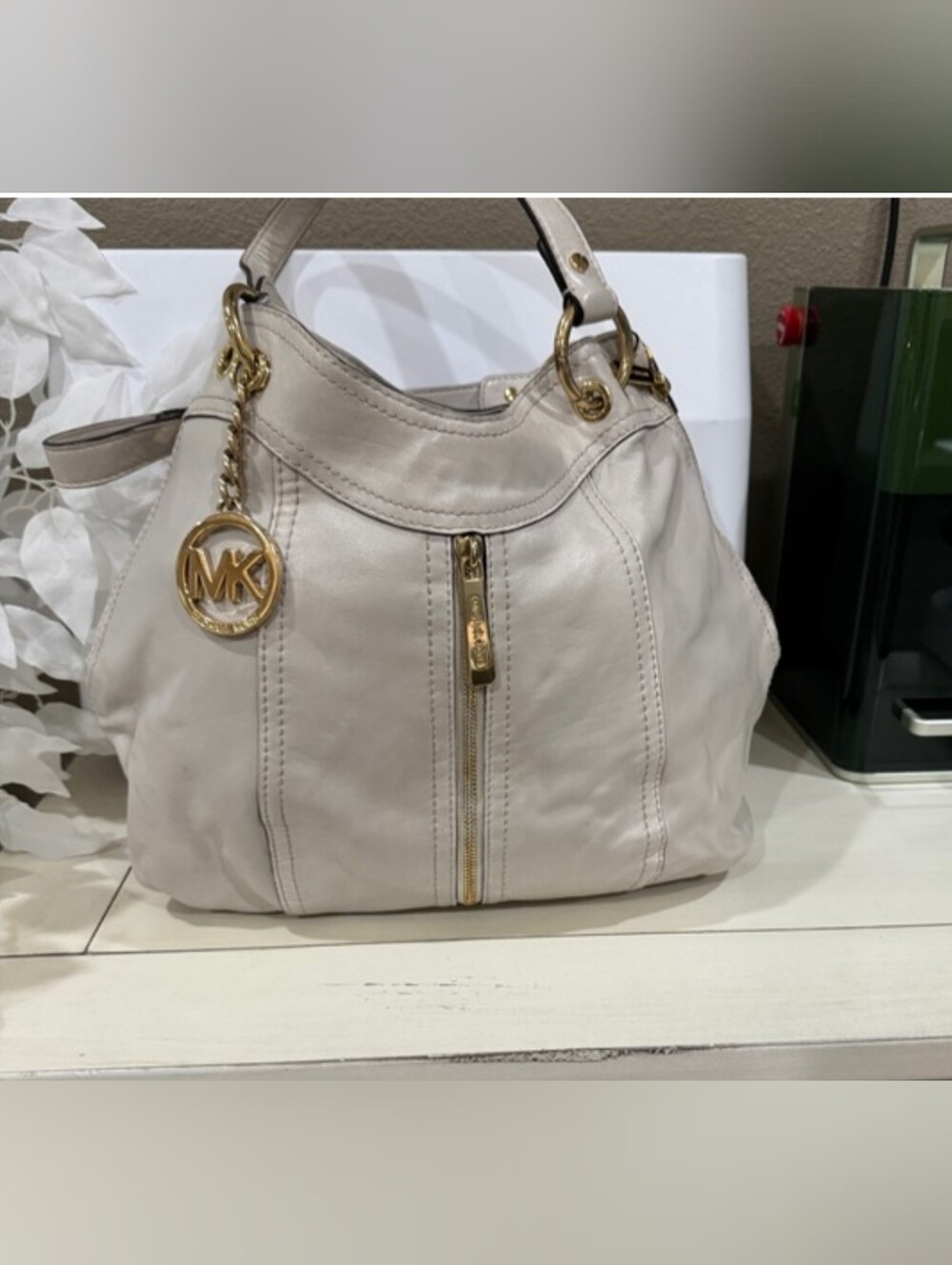 Michael Kors White Shoulder Bag with Matching Floral Wallet